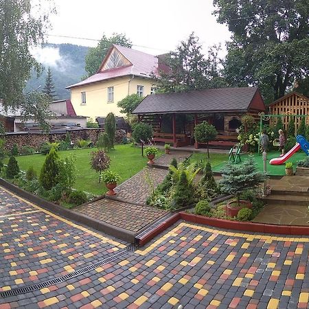 Guest House Shafran Yaremche Exterior foto